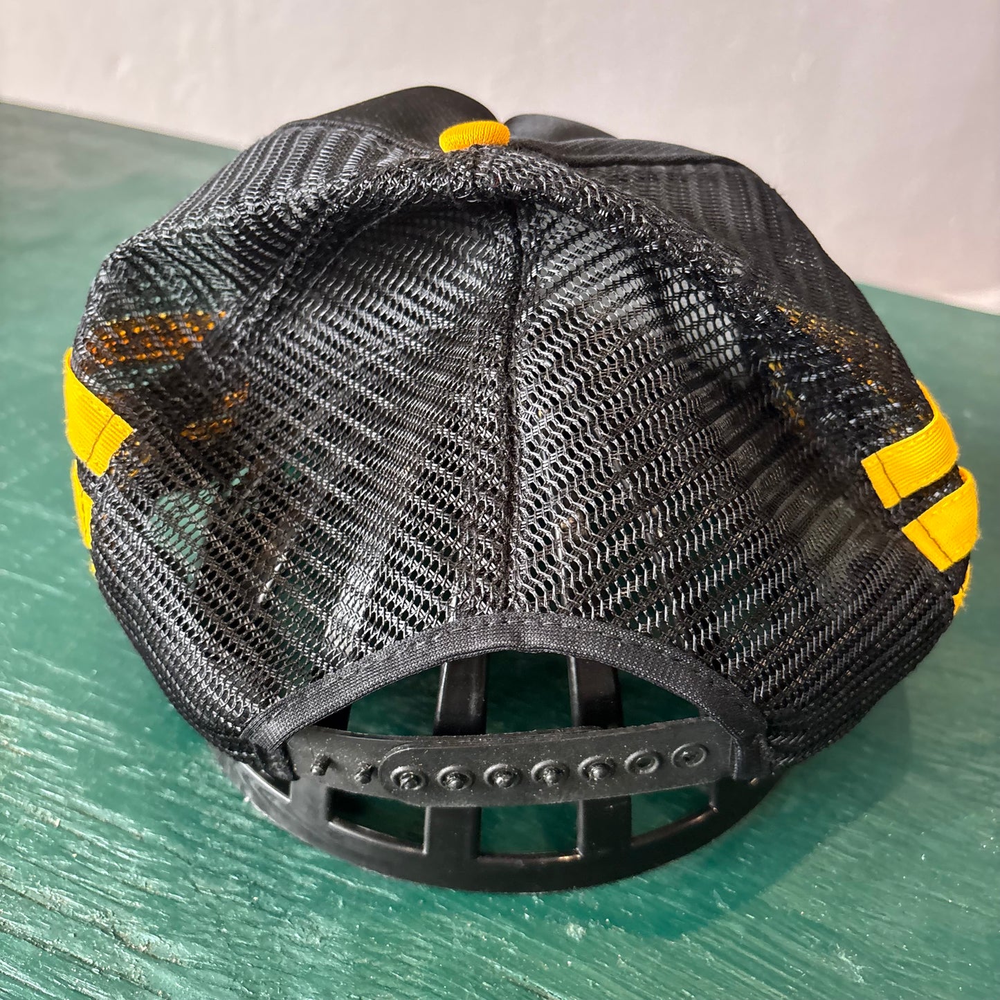 Vintage RARE Purdue Boilermakers Trucker Snapback Hat