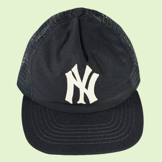 Vintage OLD  New York Yankees trucker snapback hat navy blue