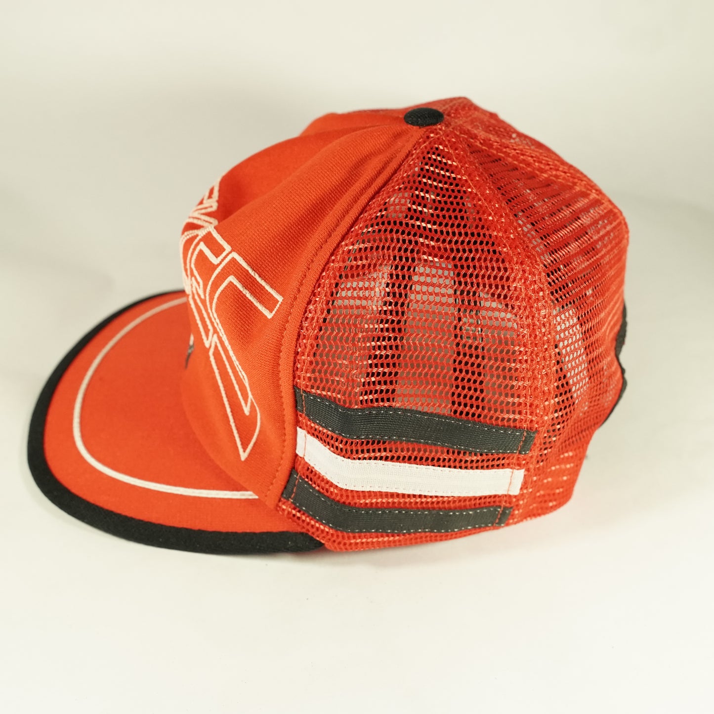 Vintage UCONN Huskies Rare Snapback Trucker Hat