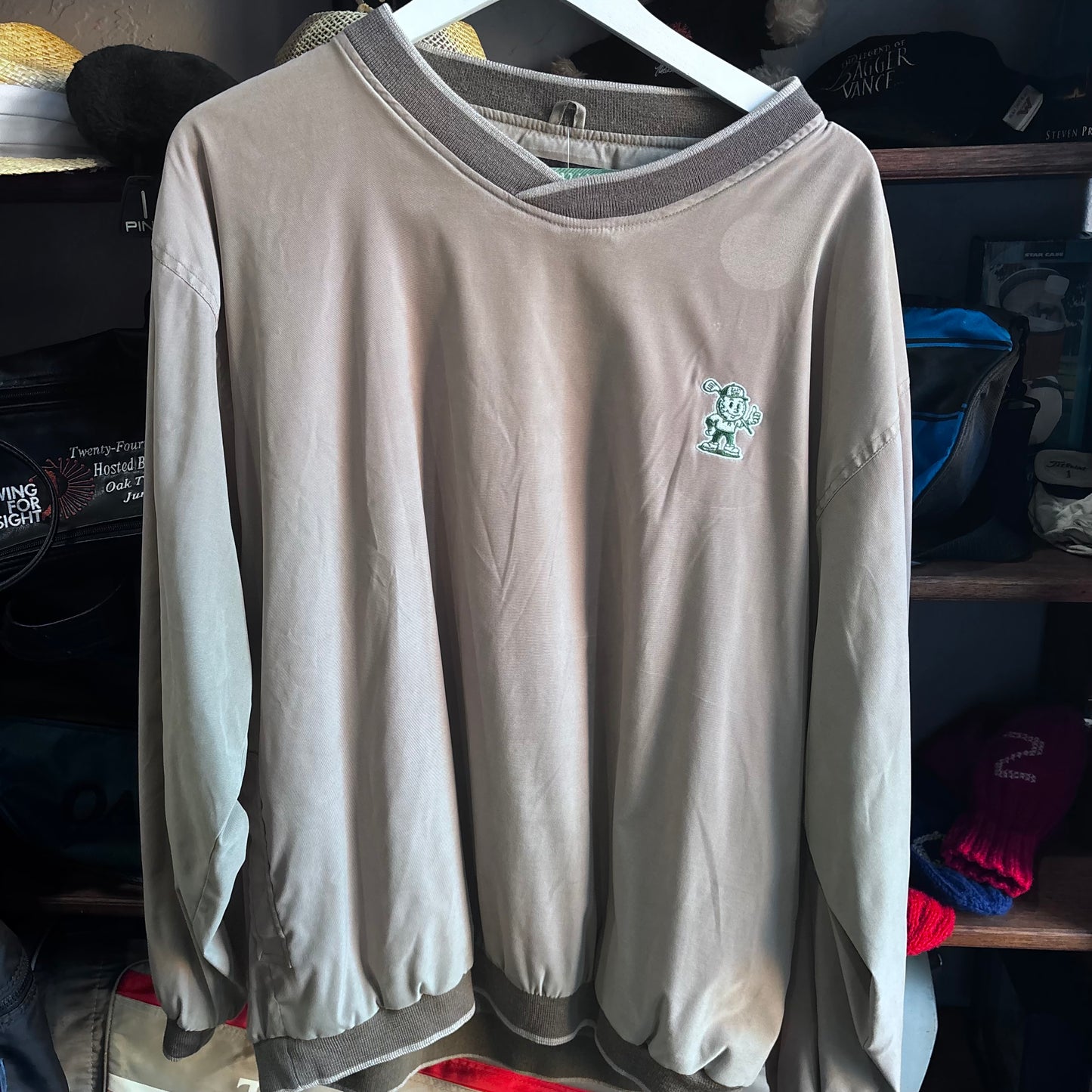 Repurposed Emblem Pullover embroidered brown