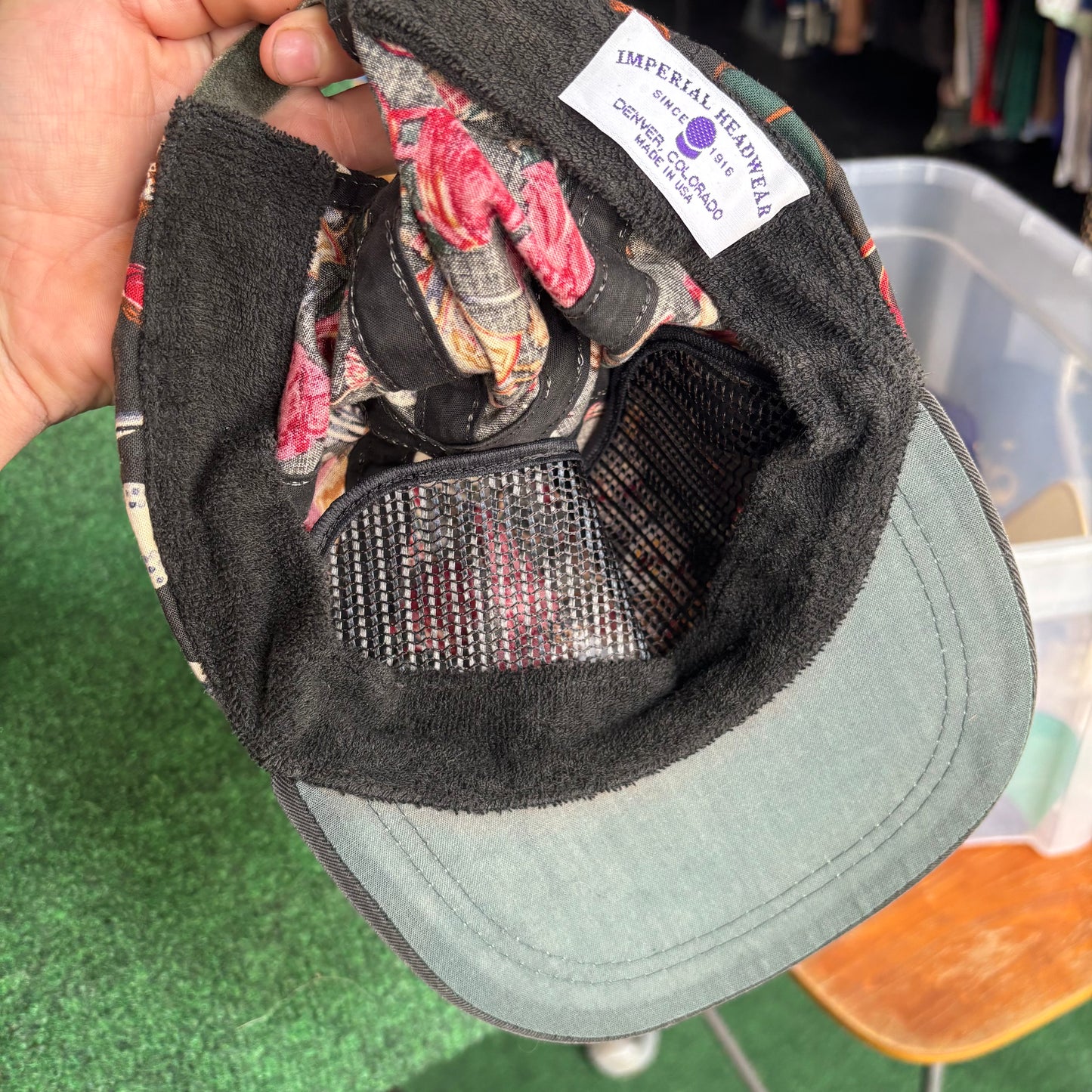 Whispering Winds all over golf print GC Imperial leather strap back