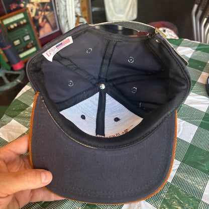 Vintage We Nyne Old Golles leather strap back