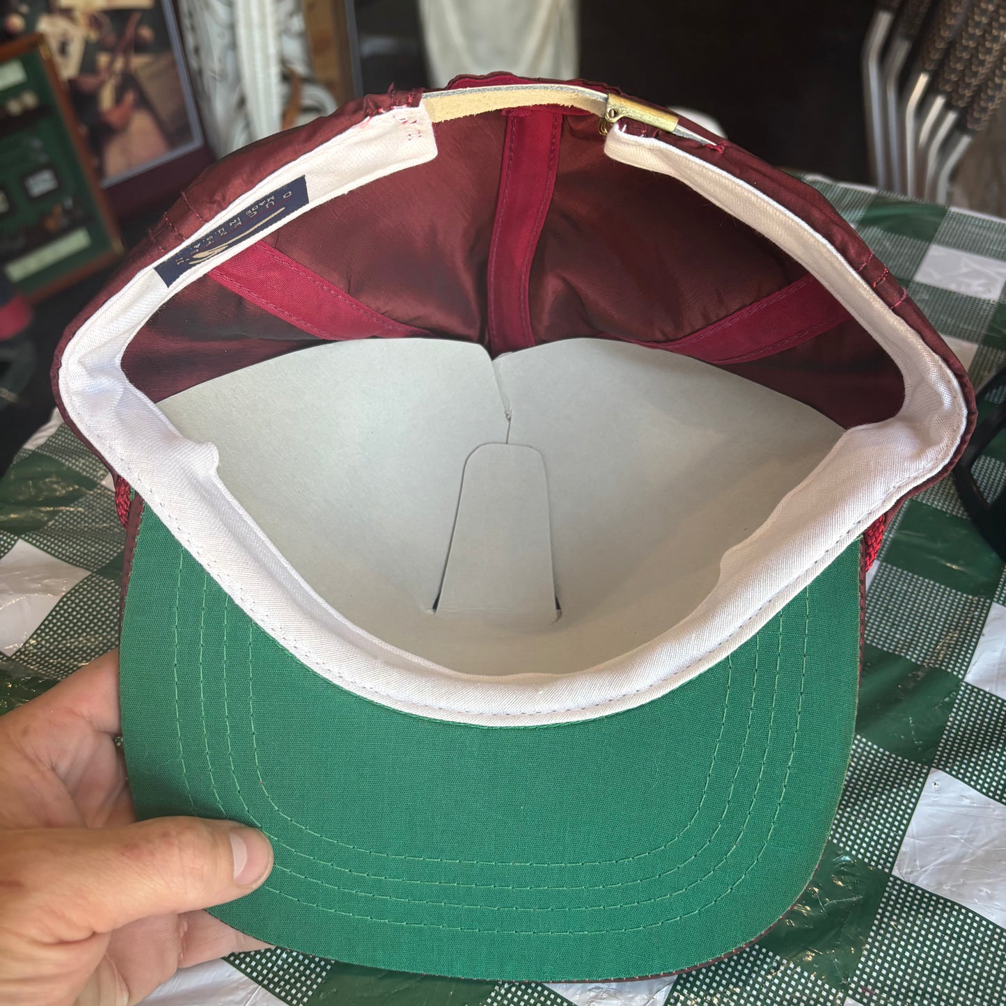 Vintage Lakelands Golf & CC leather strap back Huckster