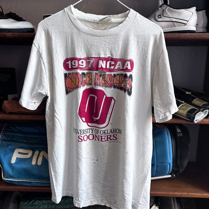 Vintage OU Sooners march madness 1997 t shirt distressed