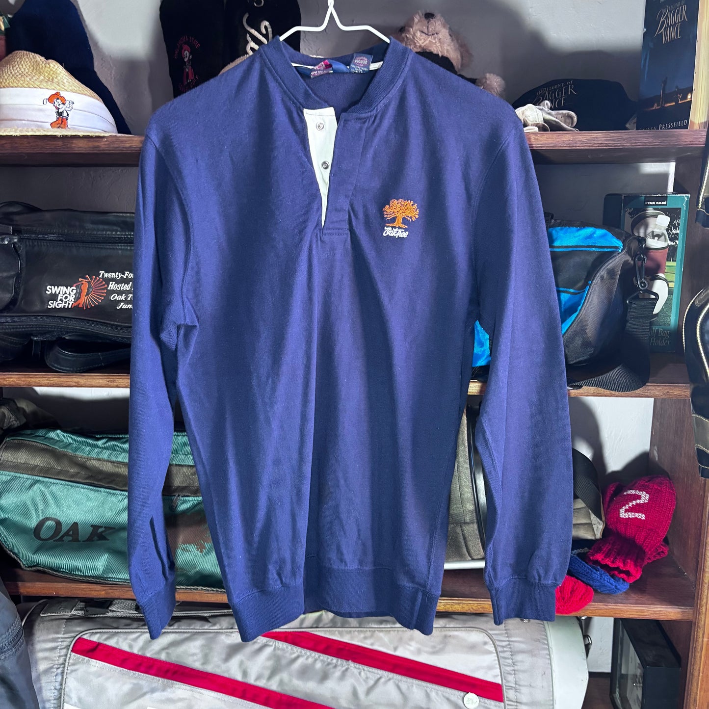 Vintage Oak Tree women's knit button up