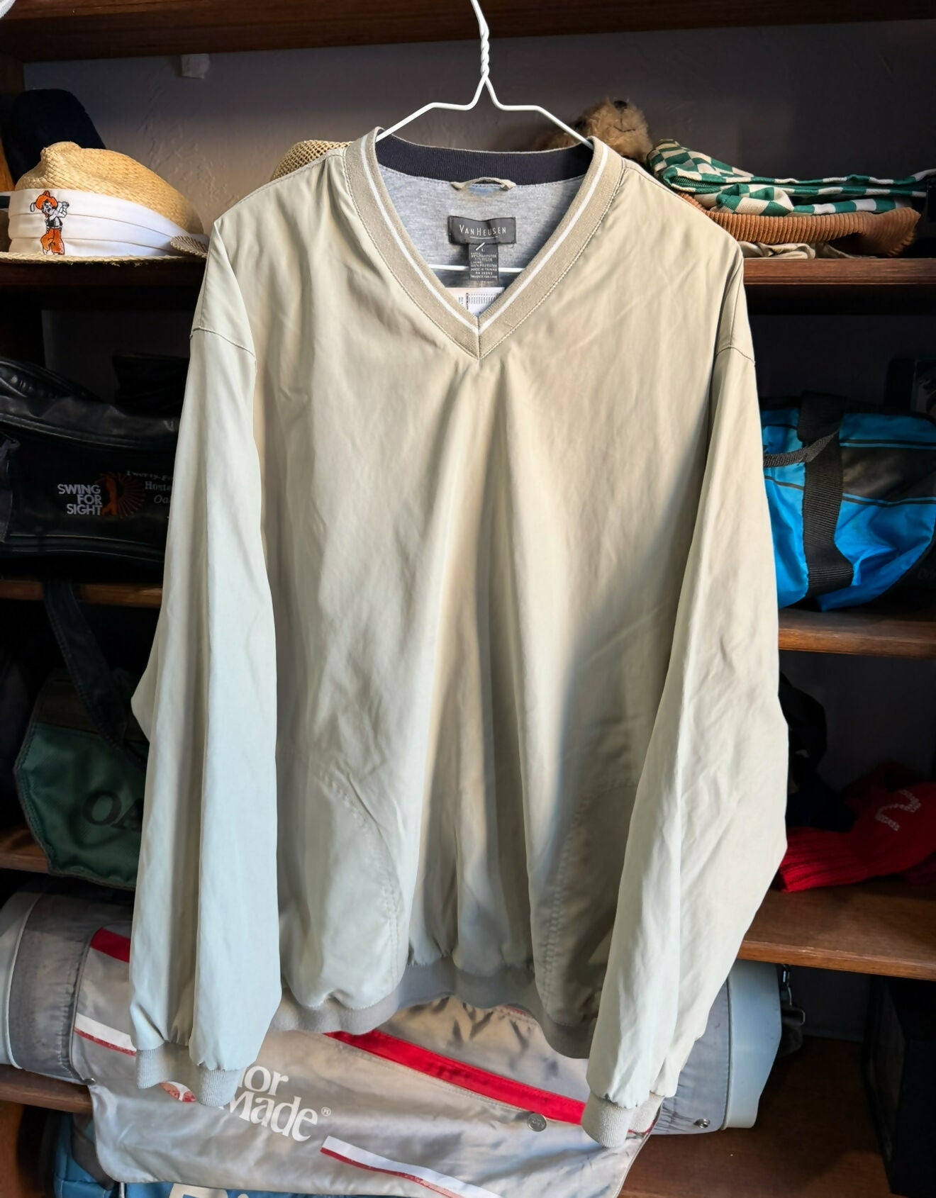 Van Heusen Windbreaker 014