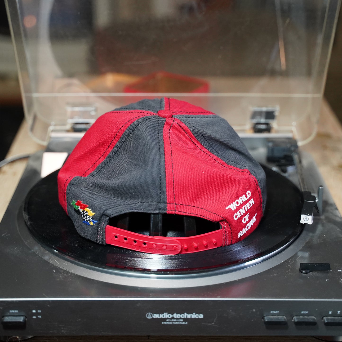 Vintage Daytona International Speedway 2 tone hat snapback